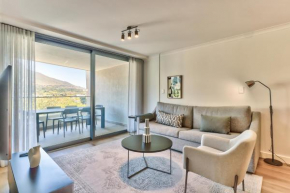 636 Newlands Peak Luxury Apartment